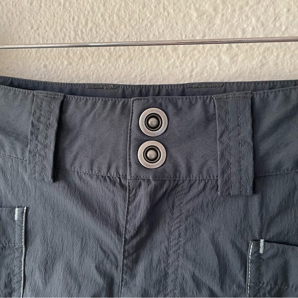Arcteryx Rampart Hiking Shorts Women’s 4 Gray Bermuda Lightweight Gorpcore Cargo - Picture 5 of 15